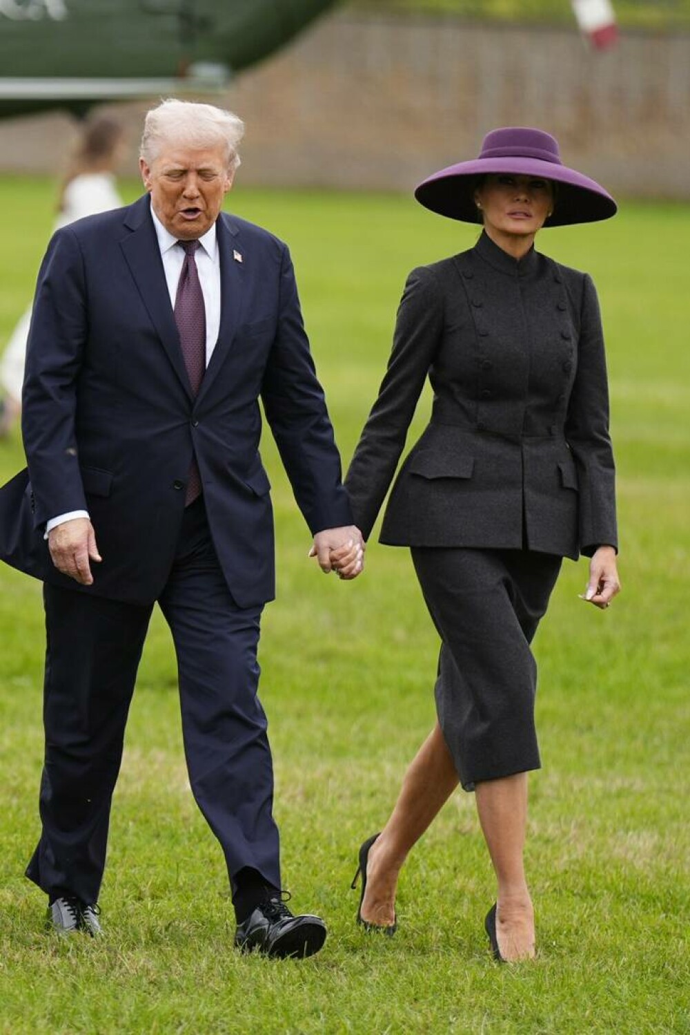 Gluma spusă de regele Charles când i-a primit pe Donald și Melania Trump la Windsor. Replica a stârnit râsete - Imaginea 18