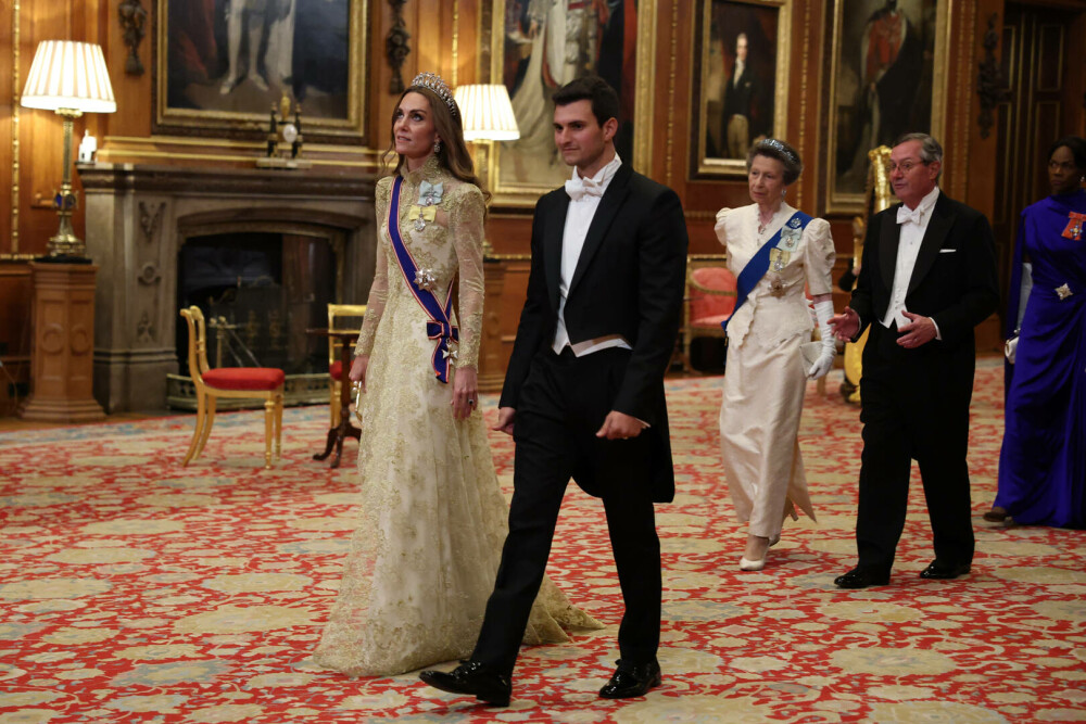 Kate Middleton, apariție elegantă la banchetul de stat din timpul vizitei lui Donald Trump. FOTO - Imaginea 24