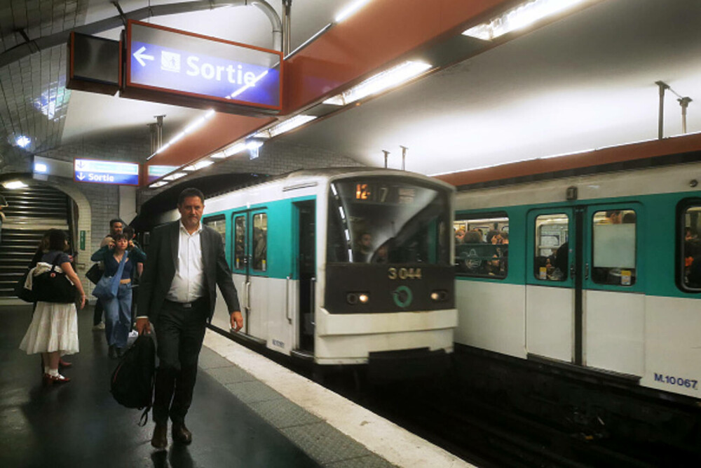 Greva generală paralizează Franța. Sindicatele protestează față de austeritatea bugetară. 