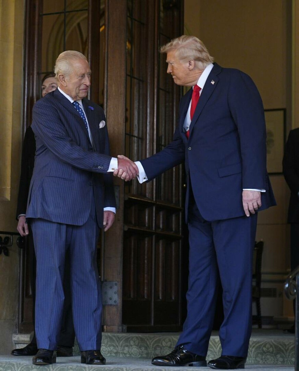 Donald Trump a plecat de la Castelul Windsor spre întâlnirea cu Keir Starmer. O fotografie memorabilă cu familia regală - Imaginea 2