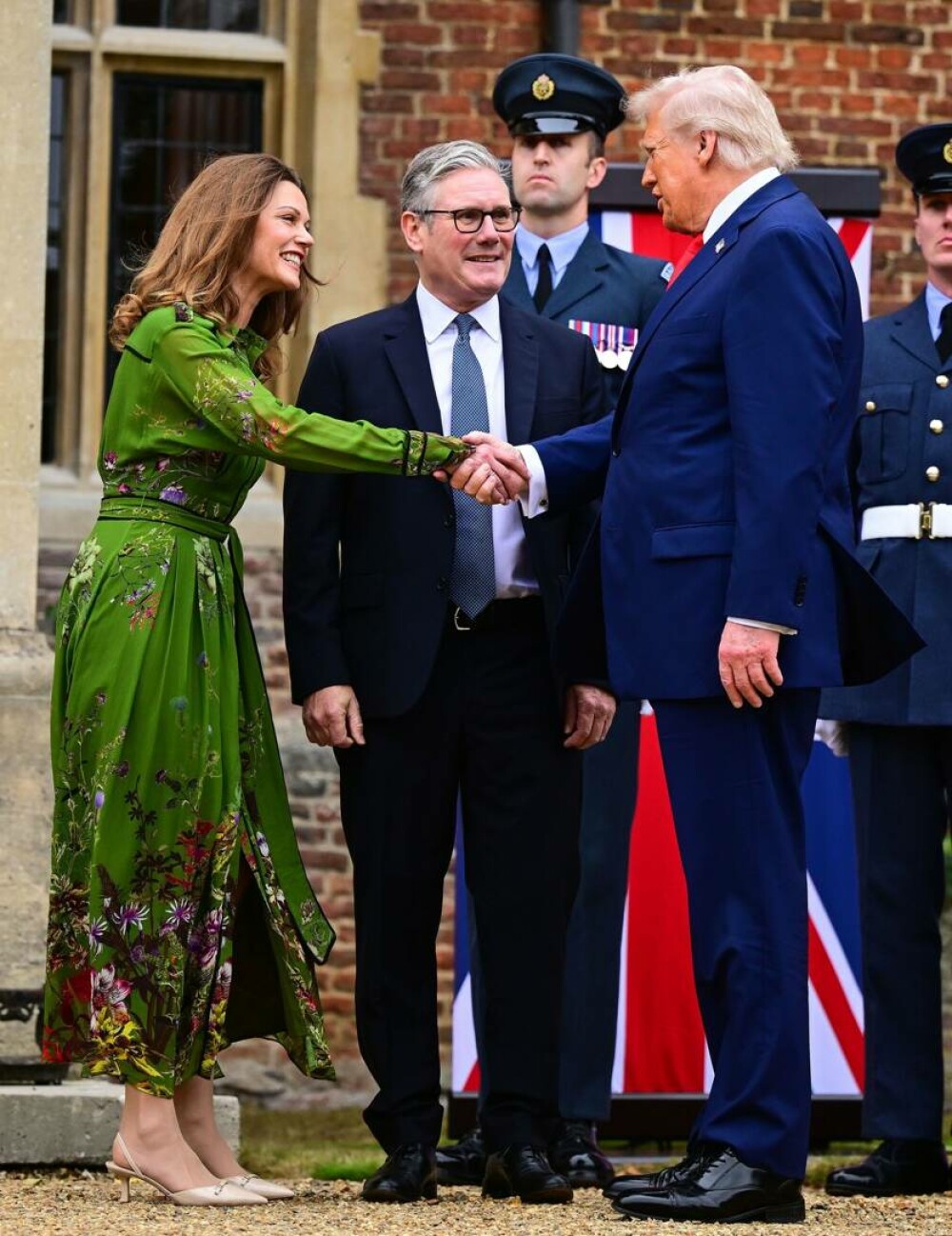 Prințesa Kate a fost în centrul atenției la banchetul de la Windsor. Apariția elegantă a eclipsat chiar și vizita lui Trump - Imaginea 13