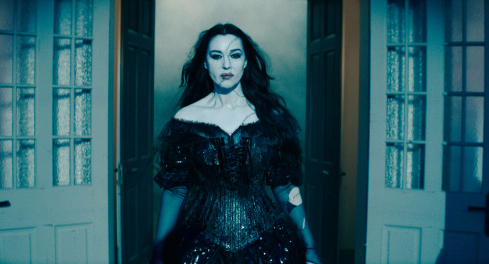 Surpriză la Hollywood: Monica Bellucci a confirmat despărțirea de regizorul Tim Burton, „cu mult respect și afecțiune” - Imaginea 18