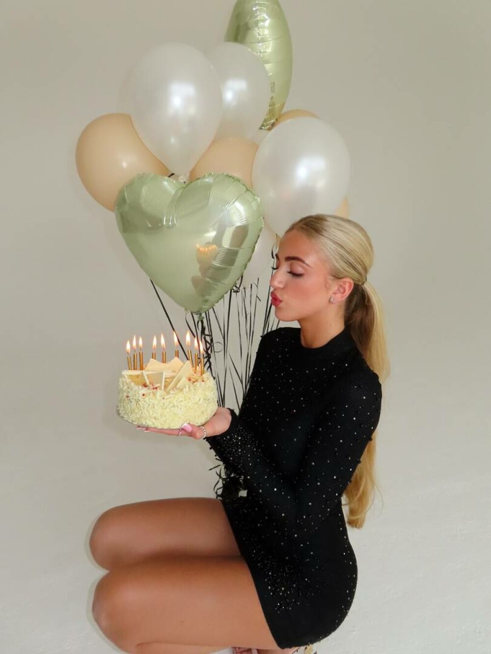 Princess Andre și Katie Price, „la cuțite”. Tânăra de 18 ani a fost criticată dur de mama sa. „Trebuie să-l concediați” - Imaginea 21