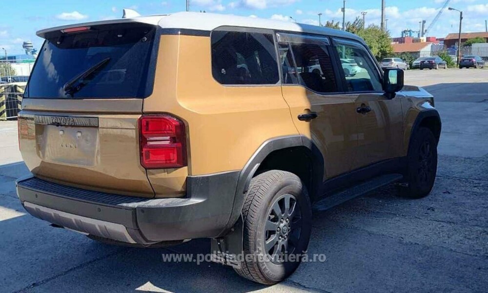 Trei mașini de 245.000 de euro, furate din Spania și Franța, au fost descoperite de polițiști în Constanța și Albița. FOTO - Imaginea 1