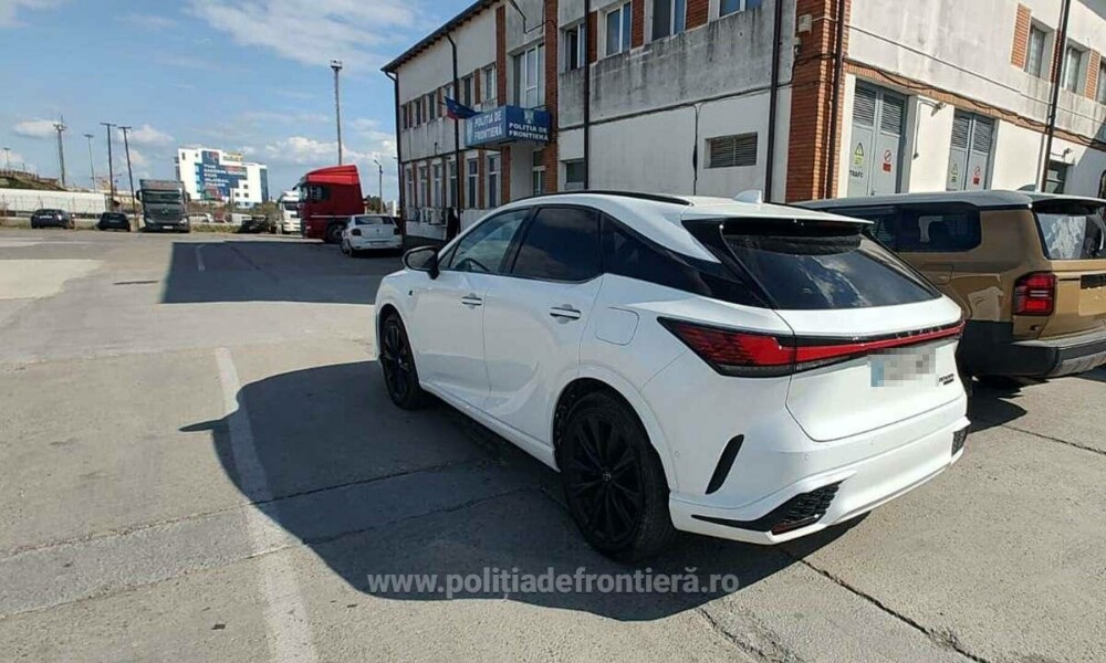 Trei mașini de 245.000 de euro, furate din Spania și Franța, au fost descoperite de polițiști în Constanța și Albița. FOTO - Imaginea 3