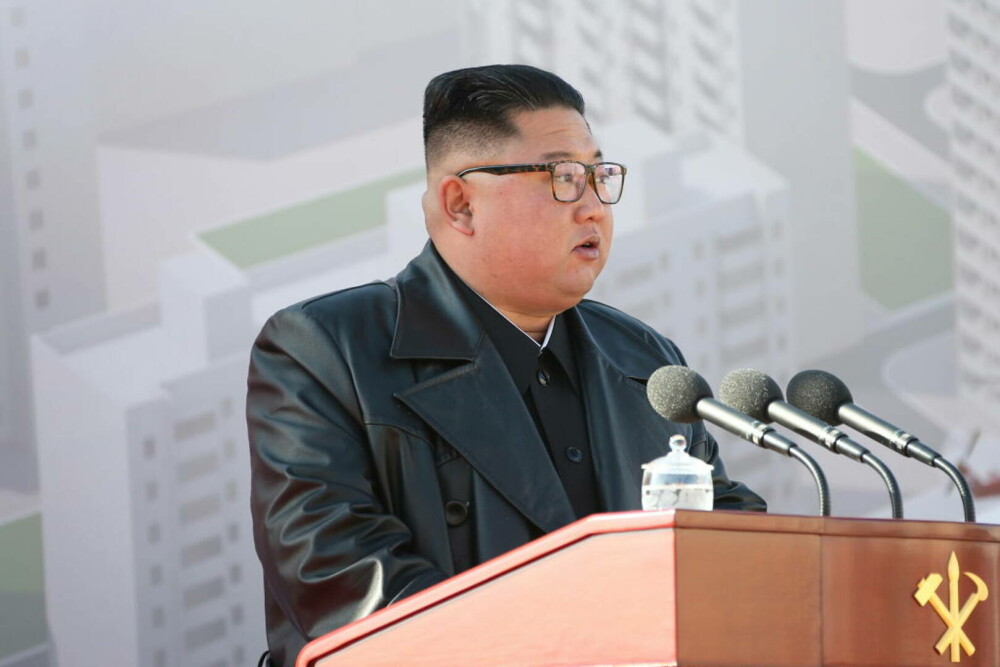 Kim Jong Un, apariție de senzație pe „insula comorilor”. Liderul nord-coreean, ținută fashion în fața supușilor. GALERIE FOTO - Imaginea 21