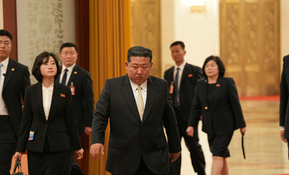 Kim Jong Un, apariție de senzație pe „insula comorilor”. Liderul nord-coreean, ținută fashion în fața supușilor. GALERIE FOTO - Imaginea 29