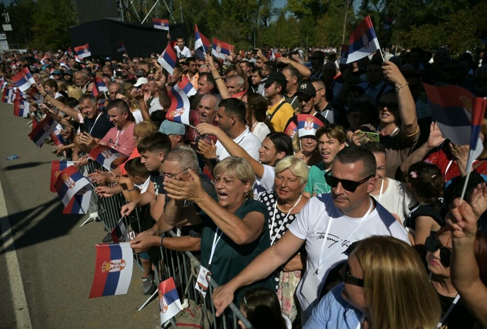 Serbia a organizat o paradă militară de amploare, descrisă drept „cea mai mare demonstrație de forță militară a țării” | FOTO - Imaginea 6