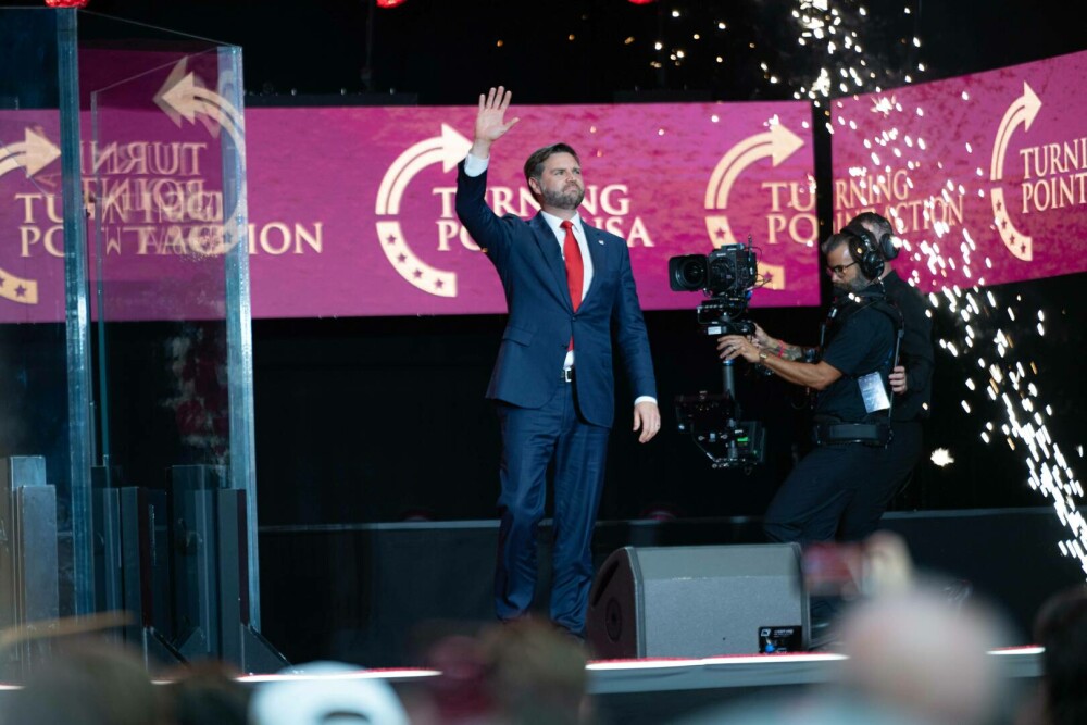 Trump, discurs electoral la comemorarea lui Charlie Kirk. A declarat că își „urăște” adversarii și a vorbit despre autism - Imaginea 4