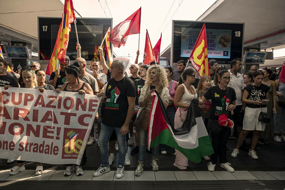 Zeci de mii de persoane au protestat în Italia față de genocidul din Fâşia Gaza. „Să blocăm totul!