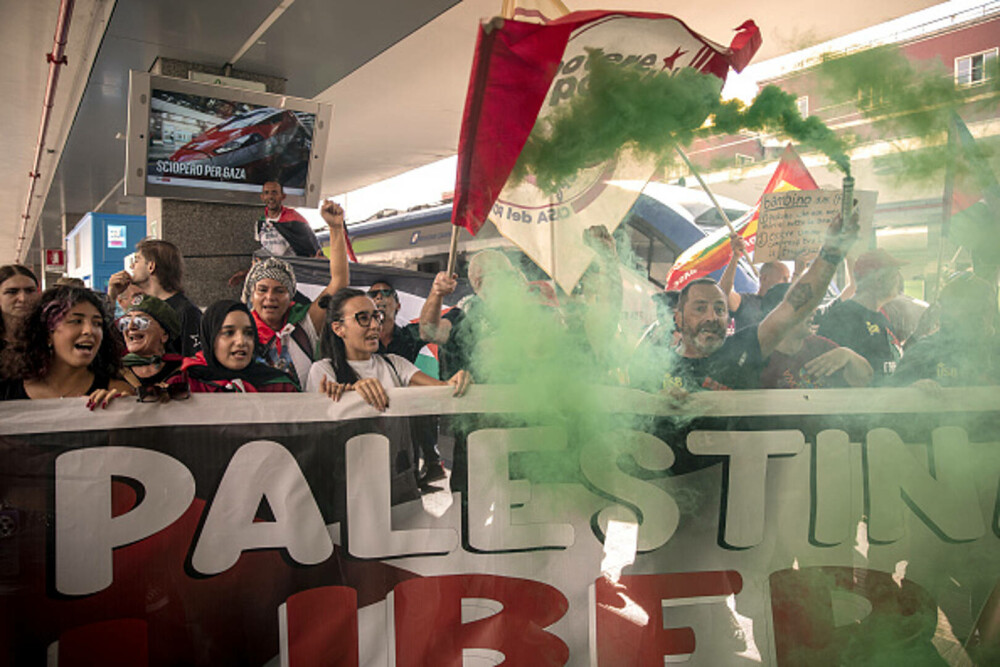 Zeci de mii de persoane au protestat în Italia față de genocidul din Fâşia Gaza. „Să blocăm totul!