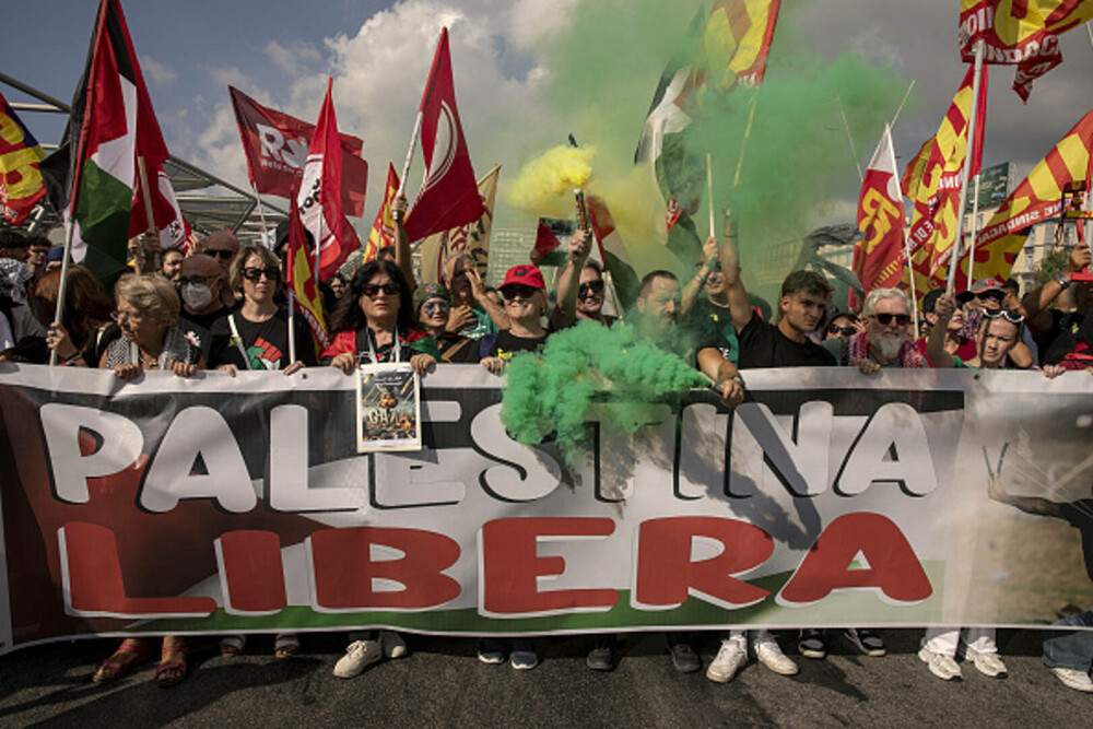 Zeci de mii de persoane au protestat în Italia față de genocidul din Fâşia Gaza. „Să blocăm totul!