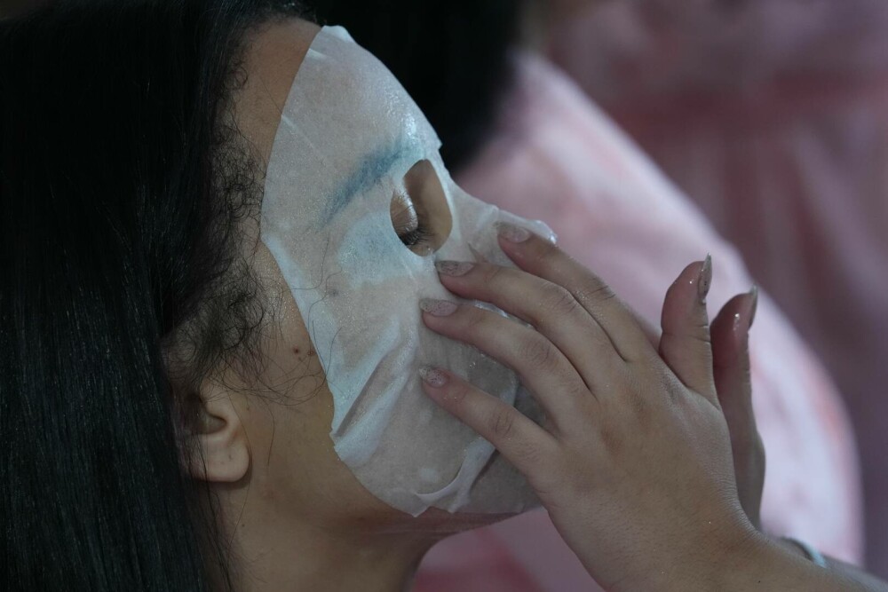 „Miss Pușcărie” într-o închisoare supraaglomerată din Bogota. Traficantele și-au etalat calitățile pe podium |GALERIE FOTO - Imaginea 23