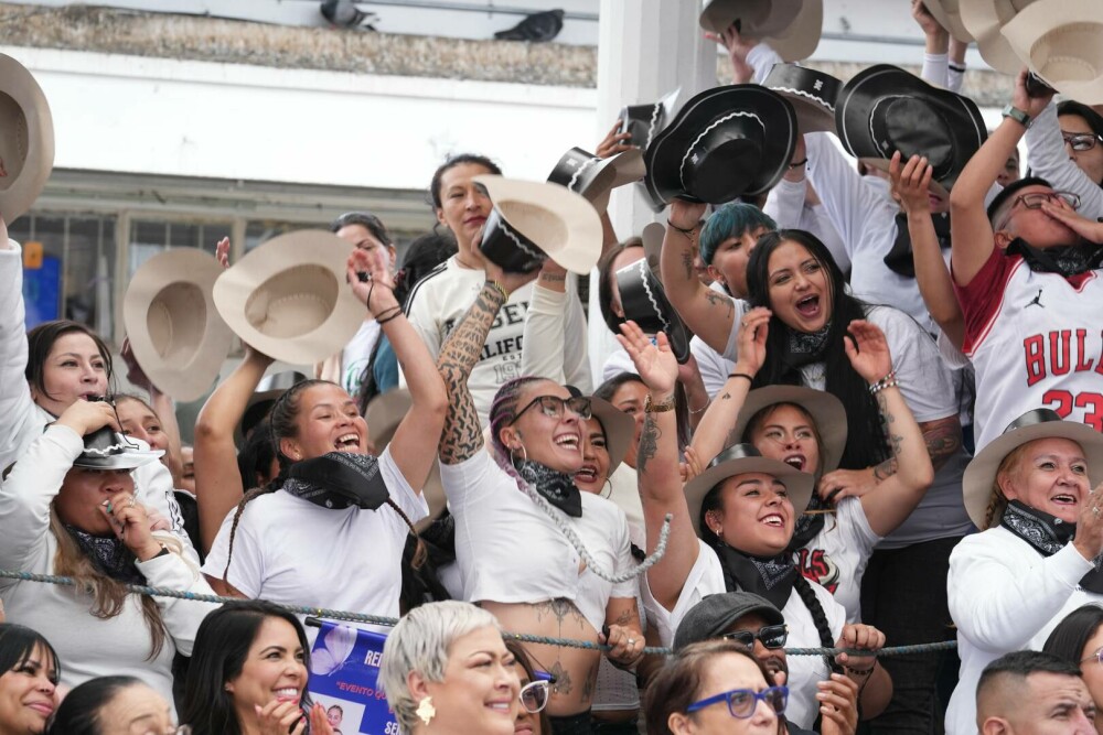 „Miss Pușcărie” într-o închisoare supraaglomerată din Bogota. Traficantele și-au etalat calitățile pe podium |GALERIE FOTO - Imaginea 28