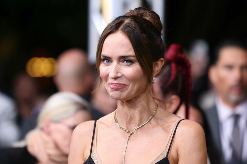 Emily Blunt a strălucit pe covorul roșu într-o rochie nude cu paiete. Cum arată ținuta purtată de actriță. GALERIE FOTO - Imaginea 5