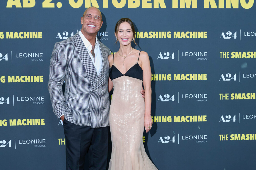 Emily Blunt a strălucit pe covorul roșu într-o rochie nude cu paiete. Cum arată ținuta purtată de actriță. GALERIE FOTO - Imaginea 31