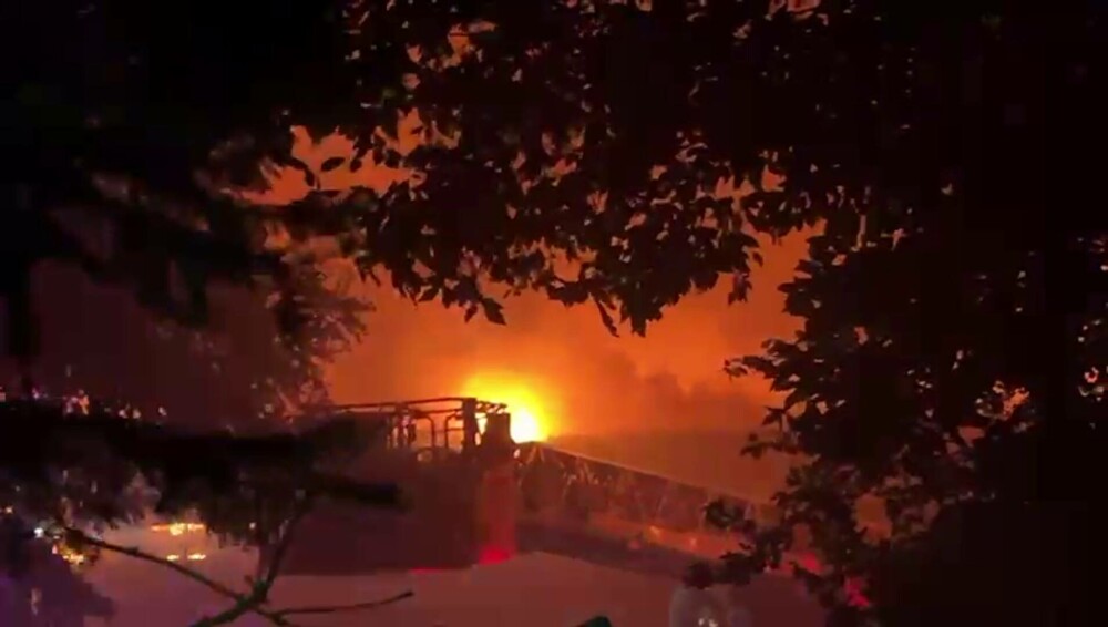 Incendiu uriaș la un depozit din București, în Pantelimon. Poluare de 7 ori peste limita admisă. VIDEO - Imaginea 5