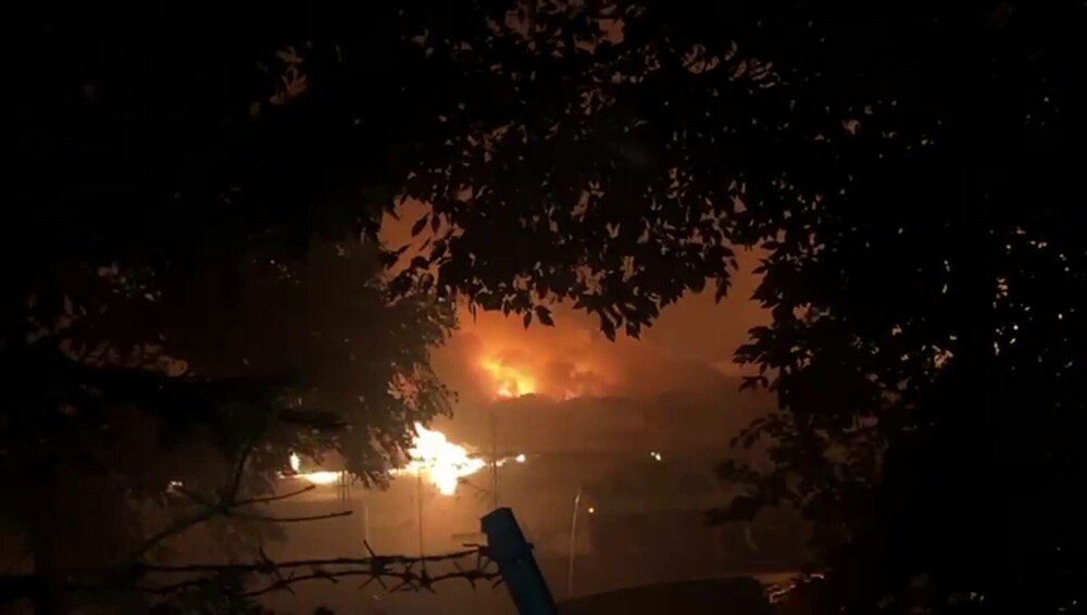 Incendiu uriaș la un depozit din București, în Pantelimon. Poluare de 7 ori peste limita admisă. VIDEO - Imaginea 7