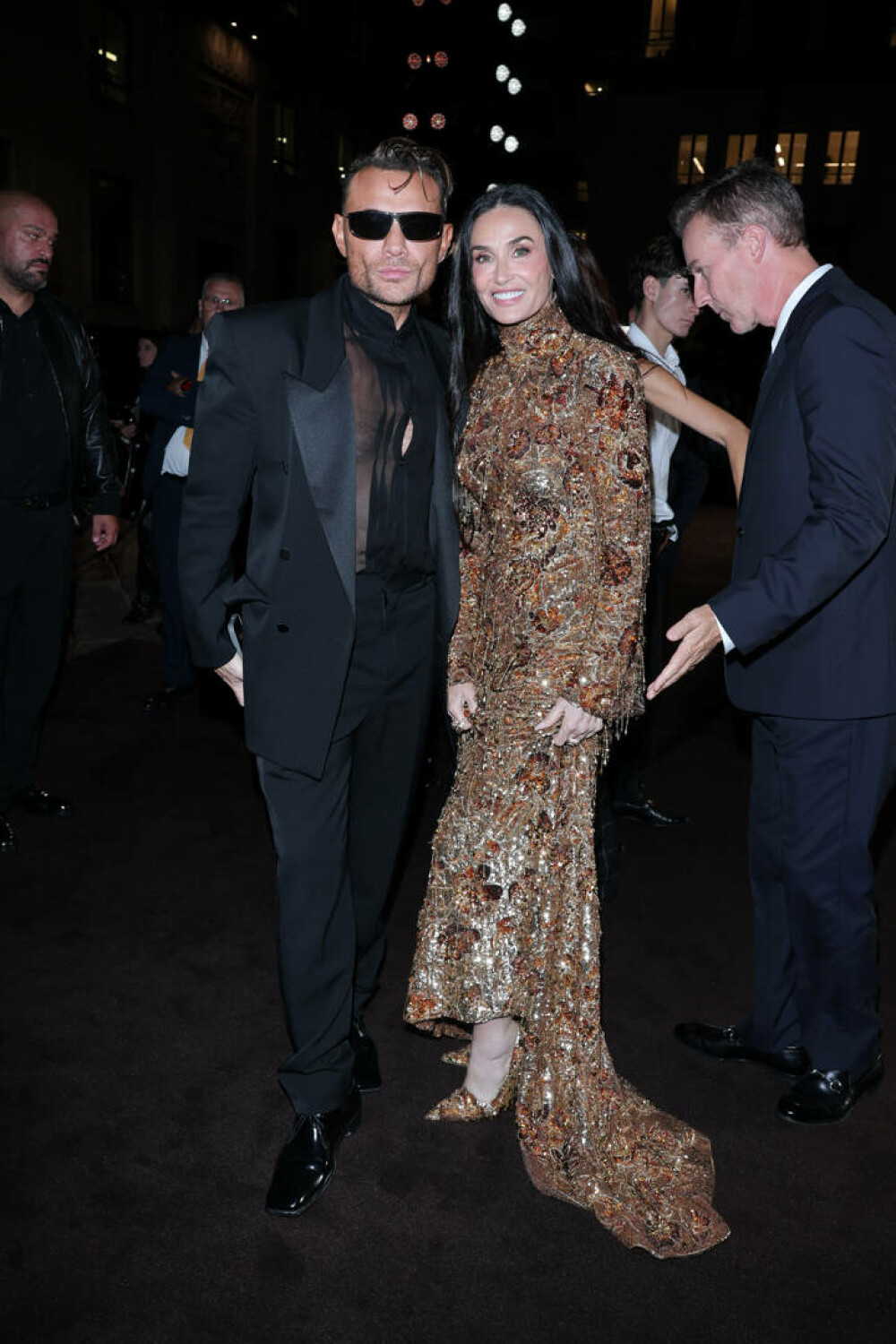 Demi Moore, apariție de senzație la Milano Fashion Week. Ținuta spectaculoasă care a cucerit publicul. GALERIE FOTO - Imaginea 16