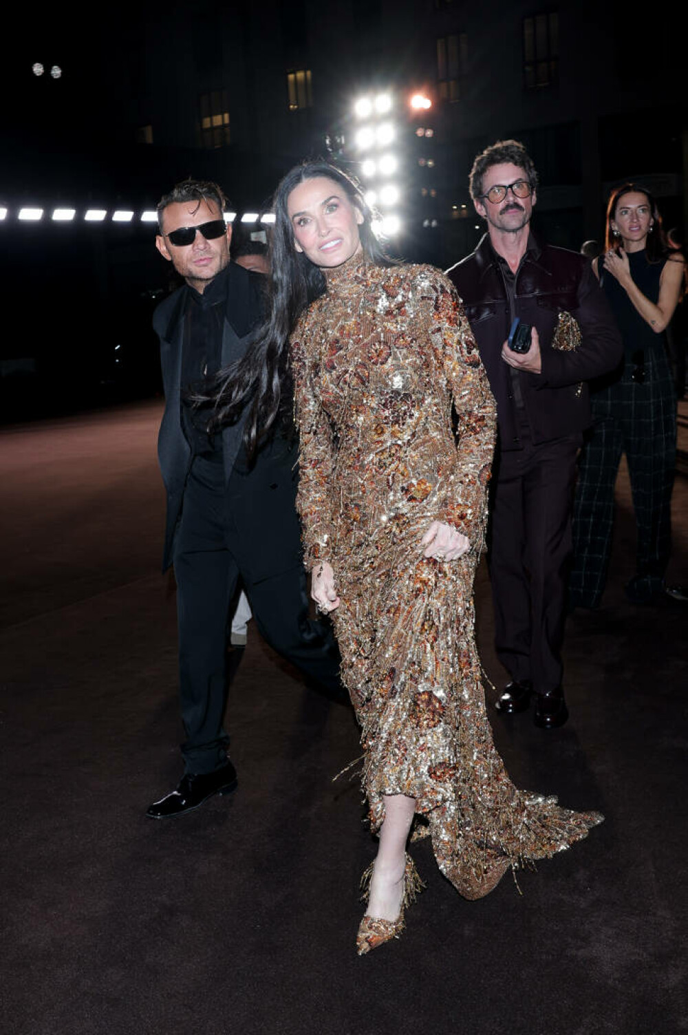 Demi Moore, apariție de senzație la Milano Fashion Week. Ținuta spectaculoasă care a cucerit publicul. GALERIE FOTO - Imaginea 20
