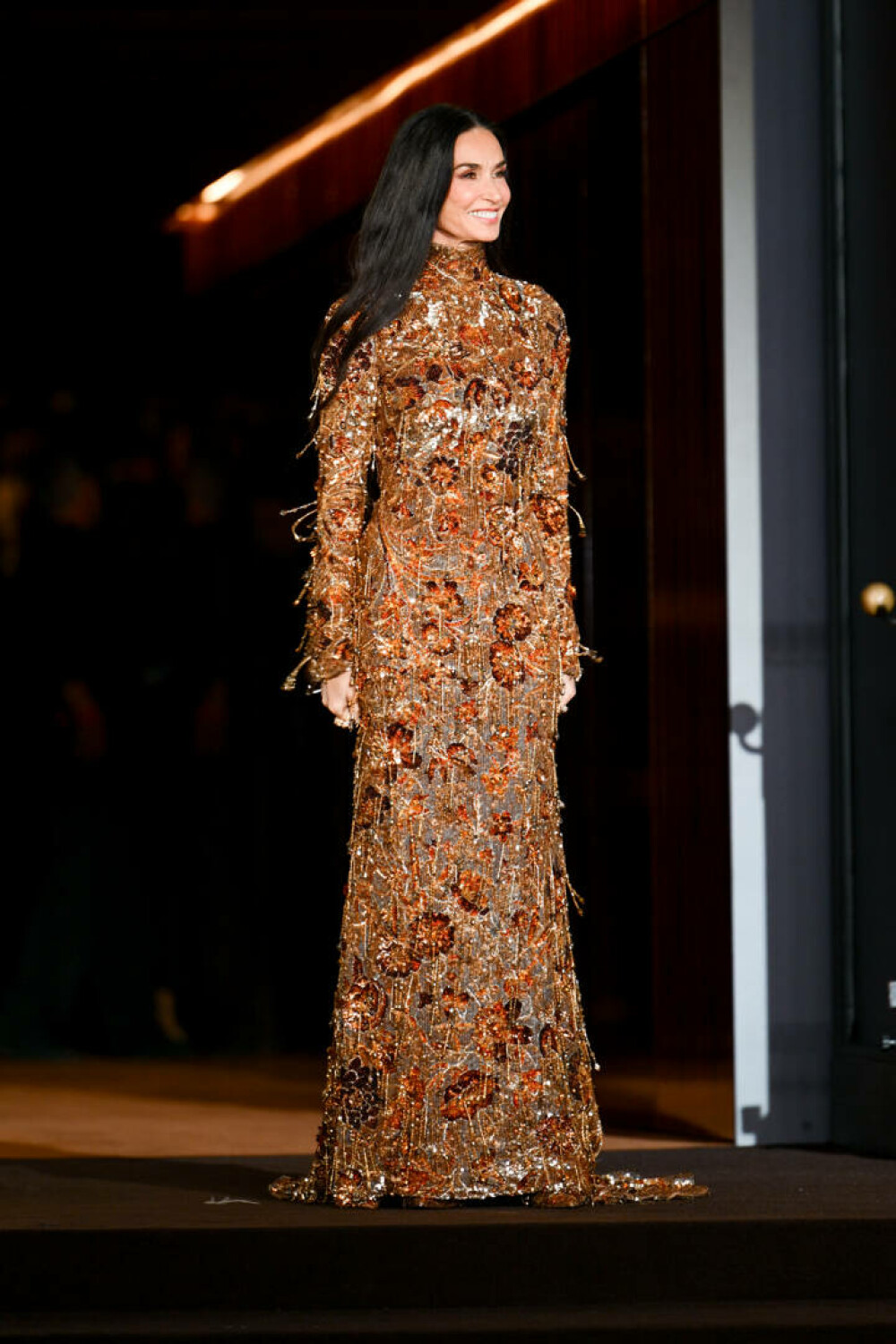 Demi Moore, apariție de senzație la Milano Fashion Week. Ținuta spectaculoasă care a cucerit publicul. GALERIE FOTO - Imaginea 22