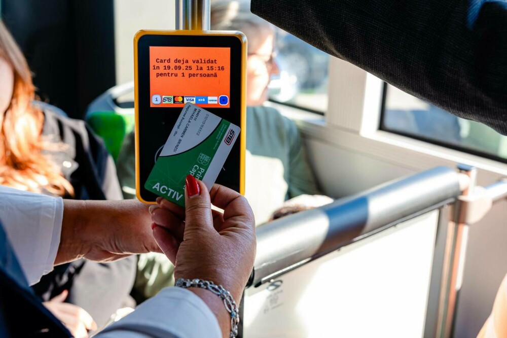 Controlorii Societății de Transport București (STB) vor avea uniforme noi. Cum arată | FOTO - Imaginea 1