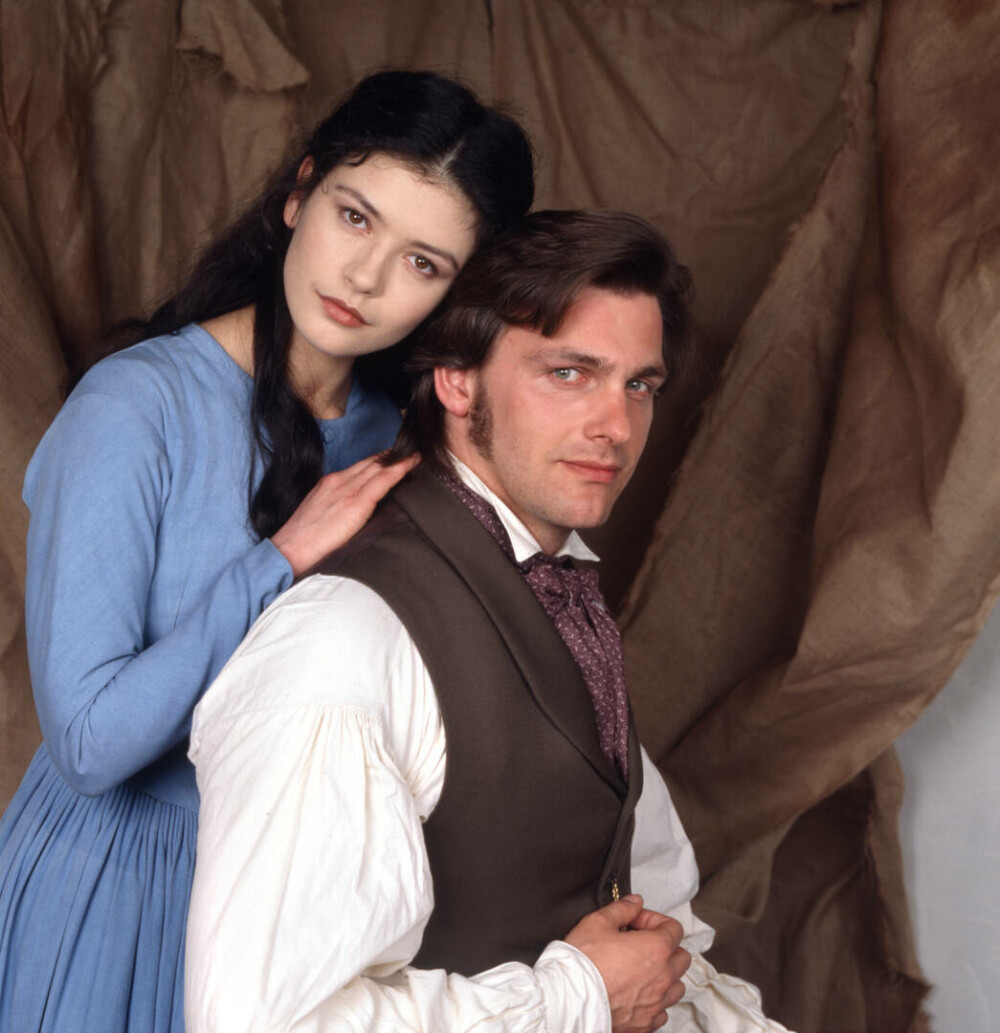 Catherine Zeta-Jones împlineşte 56 de ani. Cum arăta frumoasa actriță la începutul carierei. GALERIE FOTO - Imaginea 59