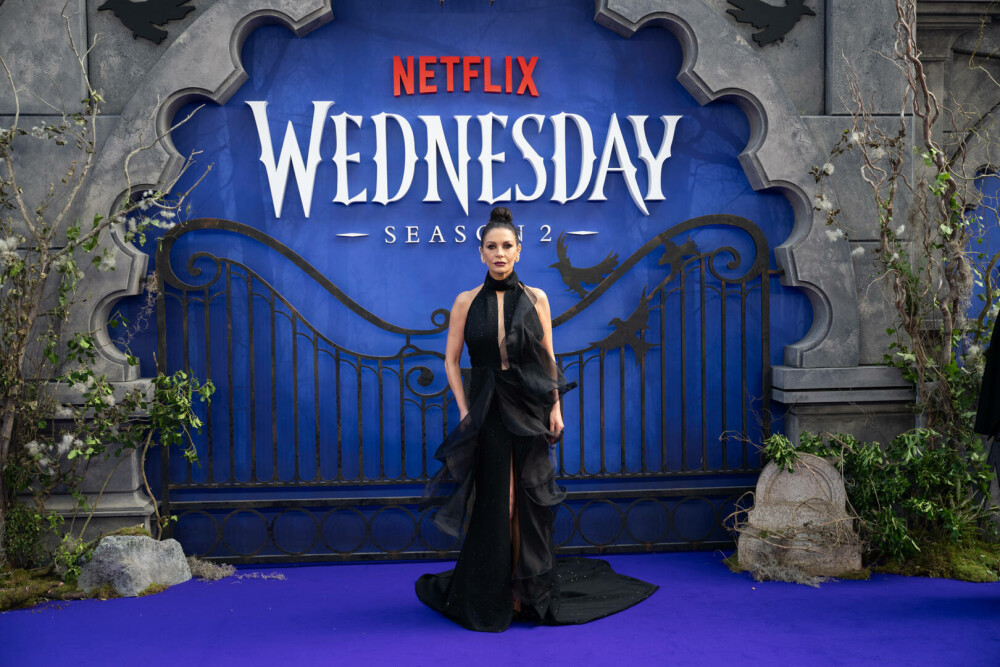 Catherine Zeta-Jones împlineşte 56 de ani. Cum arăta frumoasa actriță la începutul carierei. GALERIE FOTO - Imaginea 66