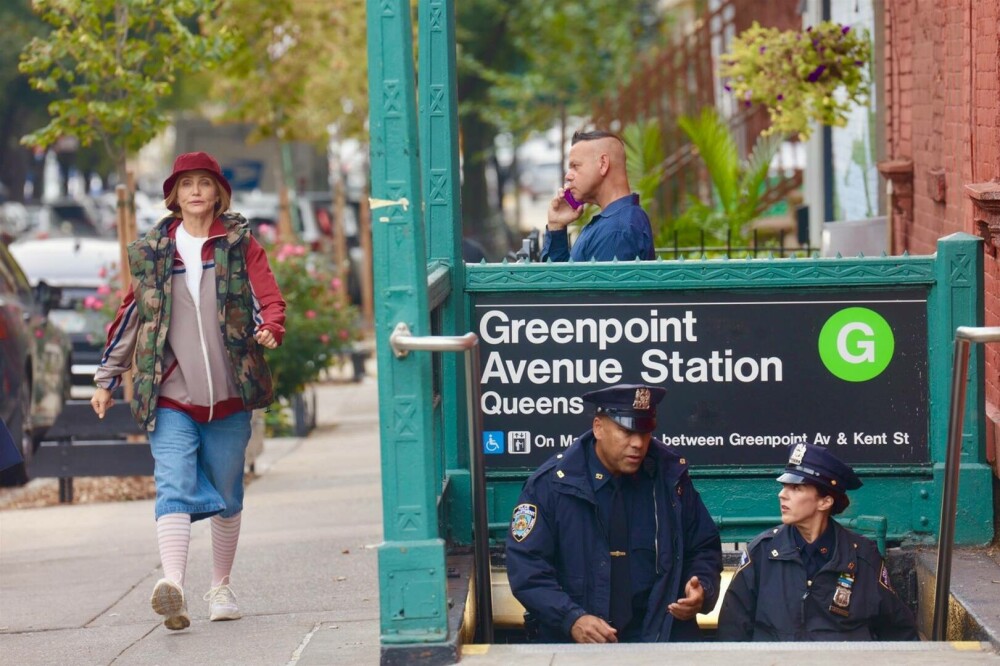 Cameron Diaz, de nerecunoscut. Cum au surprins-o paparazzii pe străzile din New York. GALERIE FOTO - Imaginea 1