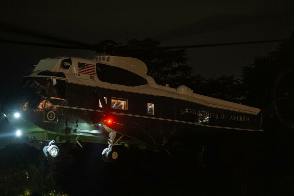 Donald și Melania Trump, surprinși în timpul unei conversații tensionate. Ce a dezvăluit un expert în citirea buzelor. VIDEO - Imaginea 2