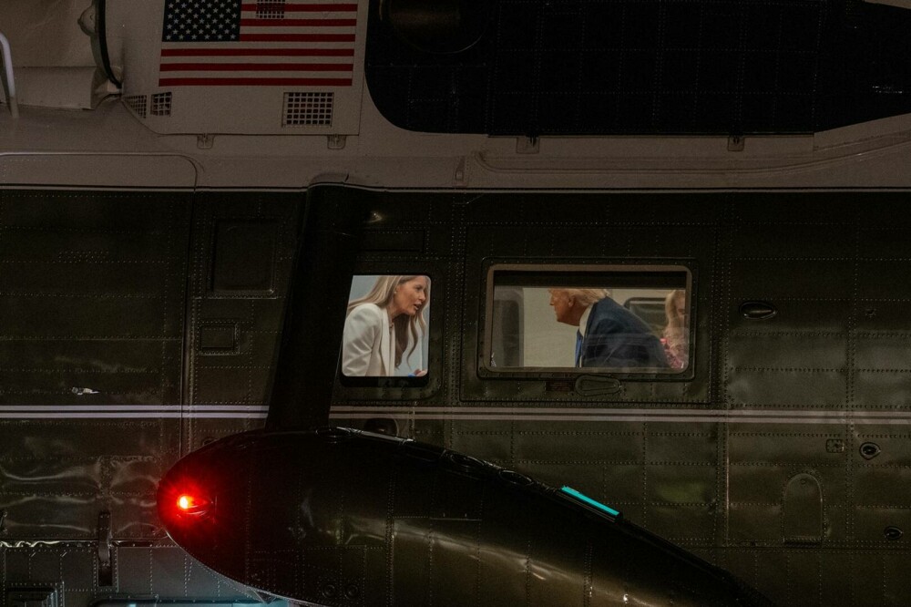 Donald și Melania Trump, surprinși în timpul unei conversații tensionate. Ce a dezvăluit un expert în citirea buzelor. VIDEO - Imaginea 6