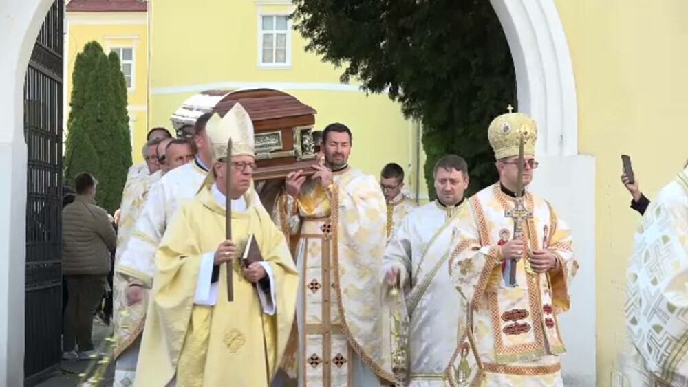 Cardinalul Lucian Mureșan, al treilea din istoria României, a murit la 94 de ani. Unde va avea loc înmormântarea - Imaginea 7