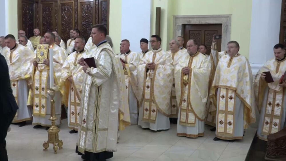 Cardinalul Lucian Mureșan, al treilea din istoria României, a murit la 94 de ani. Unde va avea loc înmormântarea - Imaginea 9