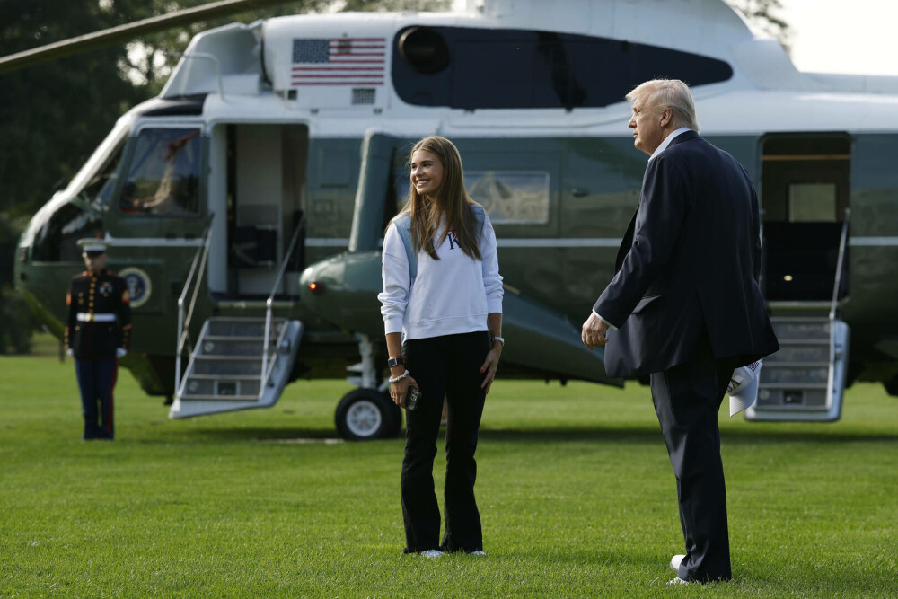 Donald Trump, alături de nepoata sa Kai, la Ryder Cup 2025. Tânăra de 18 ani și-a lansat propria linie de haine. FOTO - Imaginea 8