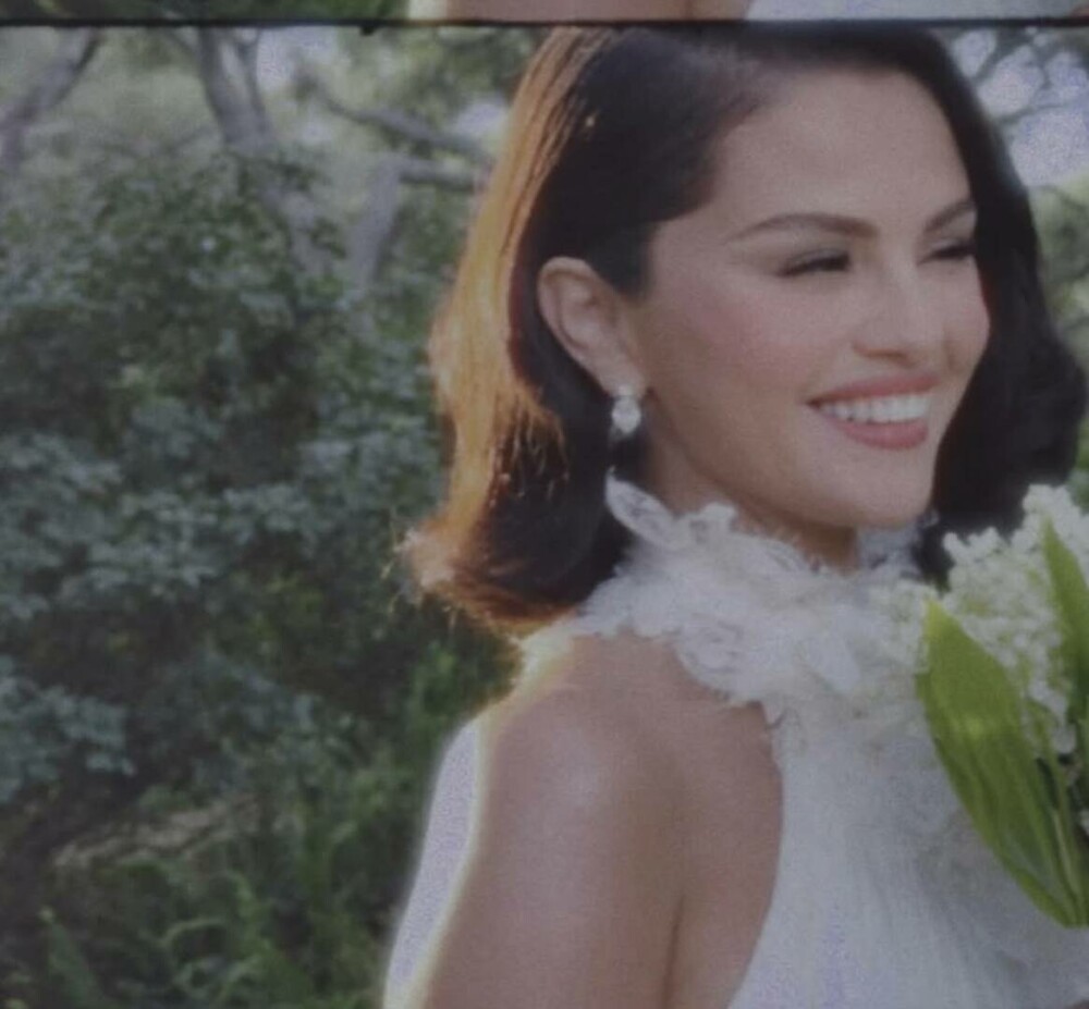 Selena Gomez și Benny Blanco, imagini noi de la nuntă. Câte rochii a avut artista. GALERIE FOTO - Imaginea 11