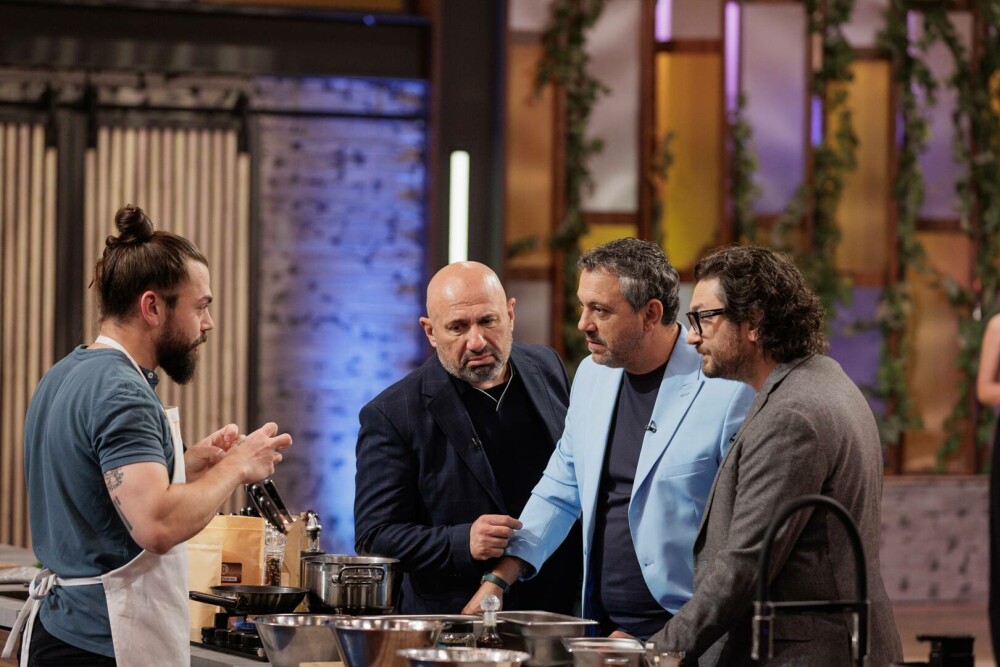 Cei mai buni 24 de concurenți intră astăzi în bucătăria MasterChef! Prima probă le dă bătăi de cap - Imaginea 1