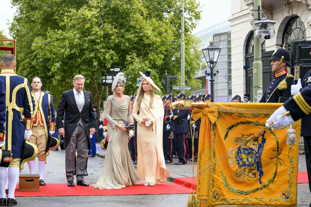 Prințesa care schimbă rochia cu uniforma militară. Amalia are 21 de ani și începe pregătirea ca rezervistă. GALERIE FOTO - Imaginea 5