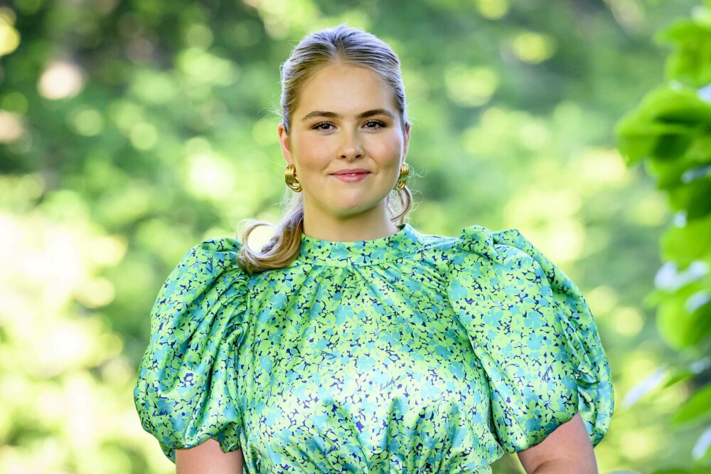 Prințesa care schimbă rochia cu uniforma militară. Amalia are 21 de ani și începe pregătirea ca rezervistă. GALERIE FOTO - Imaginea 35