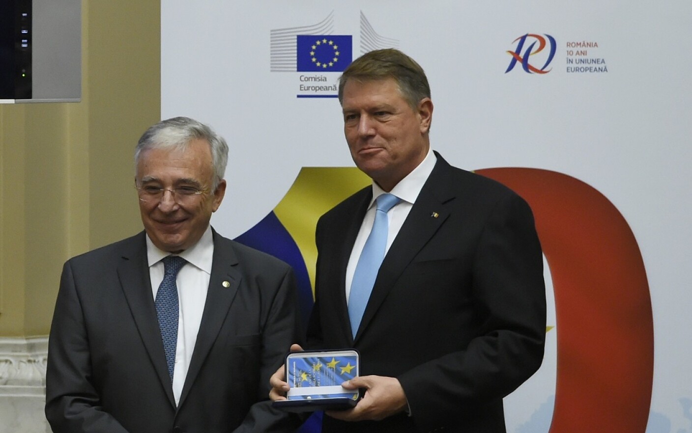 Iohannis si Isarescu