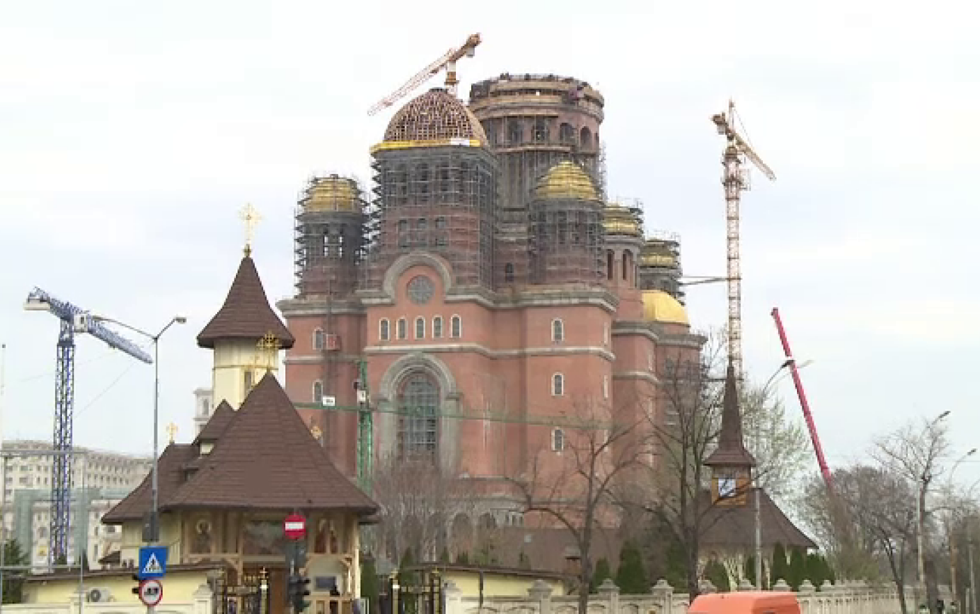 Peste 4 milioane de euro din bugetul Capitalei merg la Catedrala Mântuirii Neamului