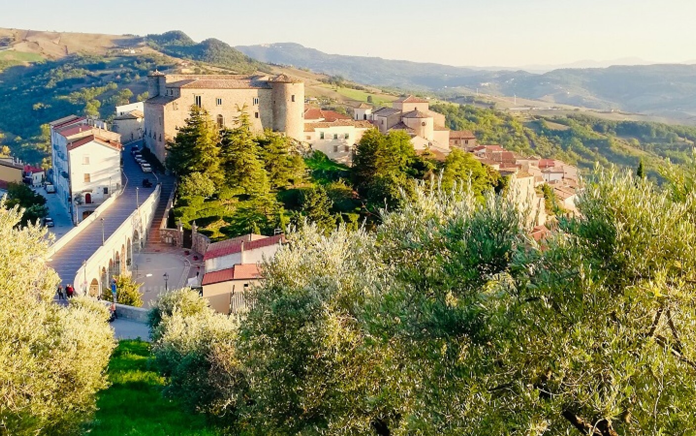 Satul italian în care poți să-ți cumperi o vilă cu un 1 dolar