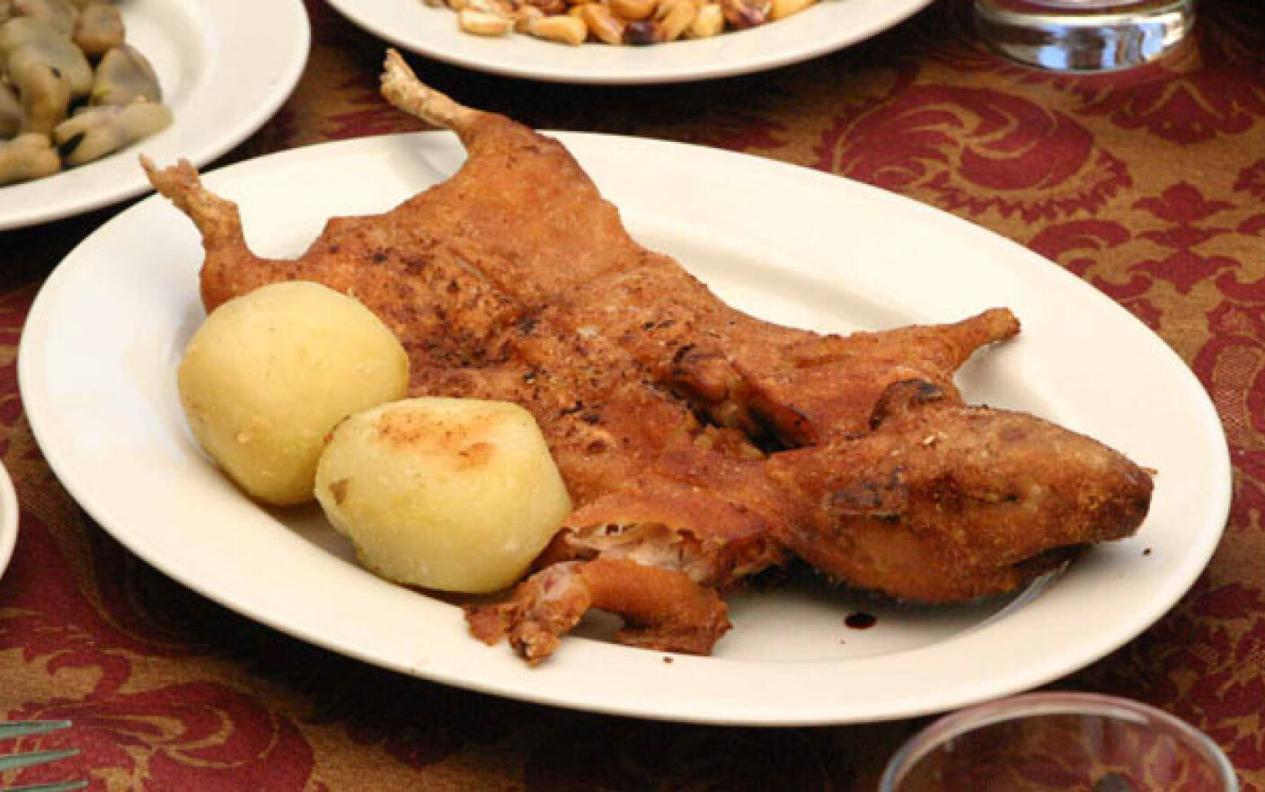 Mouthwash Compound Communism De sarbatori, in Peru se serveste friptura din carne de porcusor de Guineea  - Stirileprotv.ro