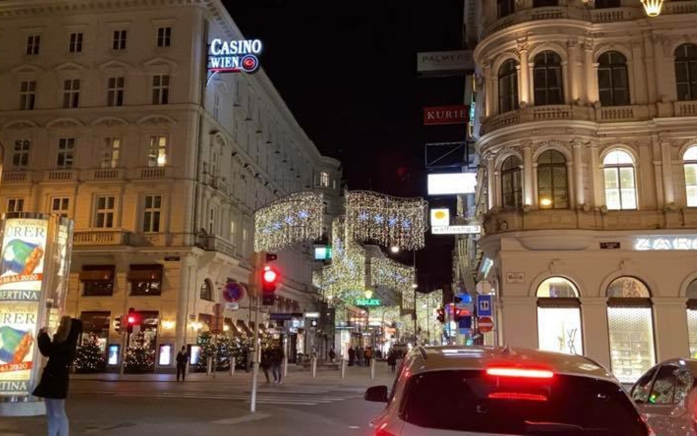 Viena cheltuie de două ori mai puțin decât Bucureștiul pentru luminițele de Crăciun: „Nu suntem atât de bogați”