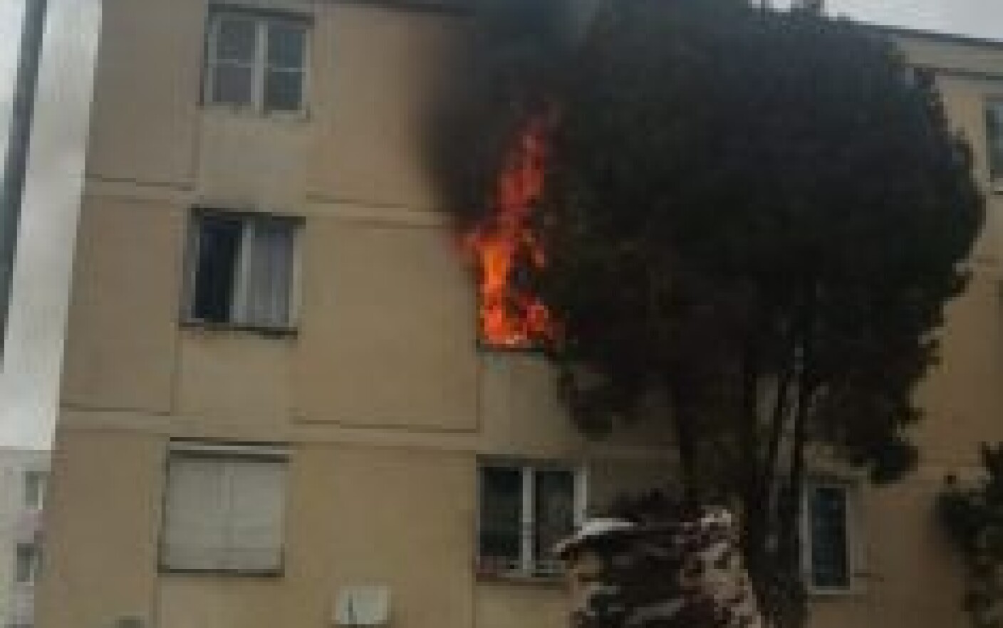 Explozie Intr Un Bloc Din Targu Mureș 2 Persoane Au Ajuns La