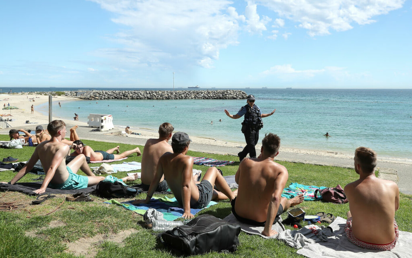 Australia ar putea deporta turiștii care încalcă regulile Covid și îi acuză de ”acte ticăloase”