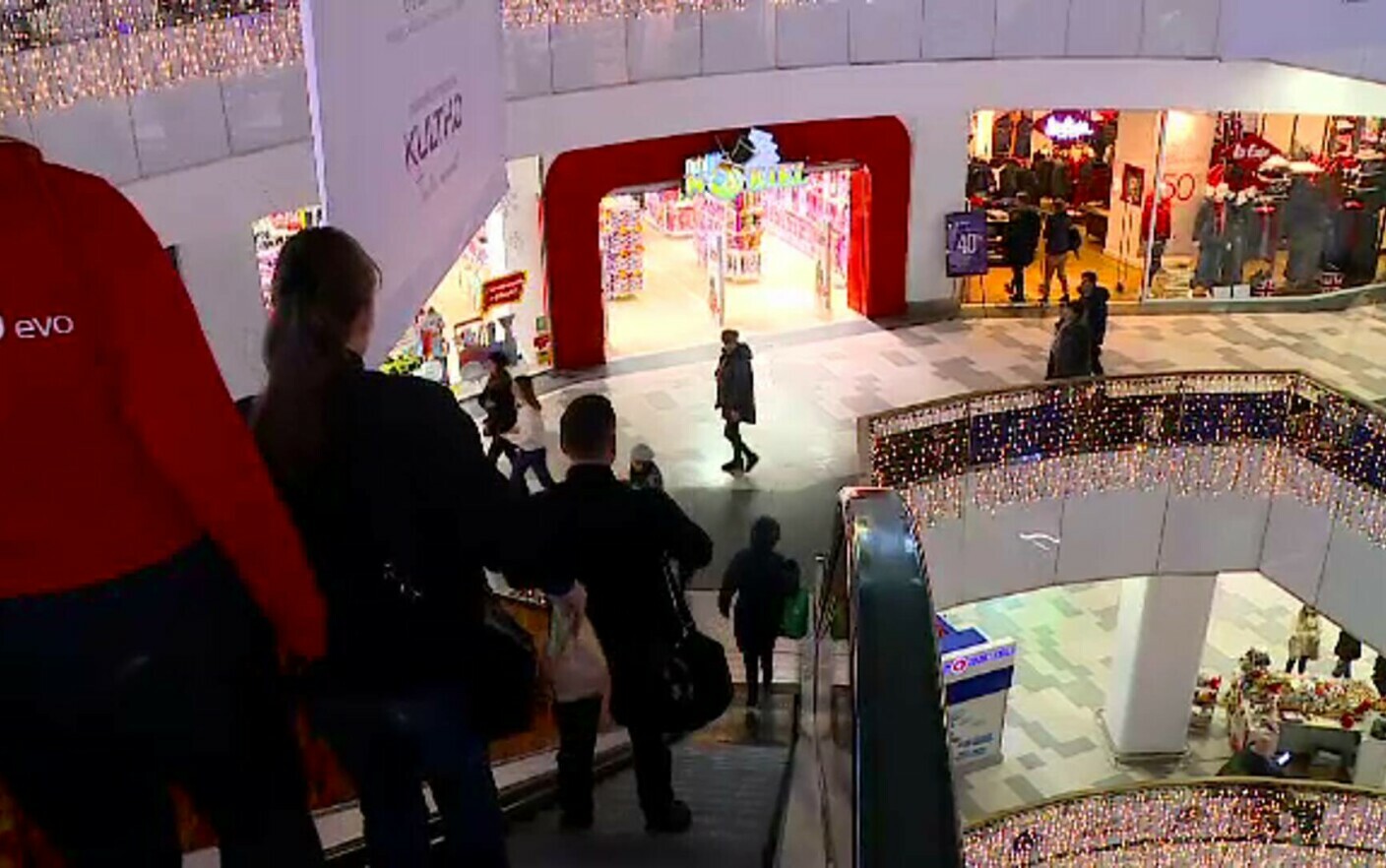 Programul mall-urilor din București de Crăciun. Care sunt ...