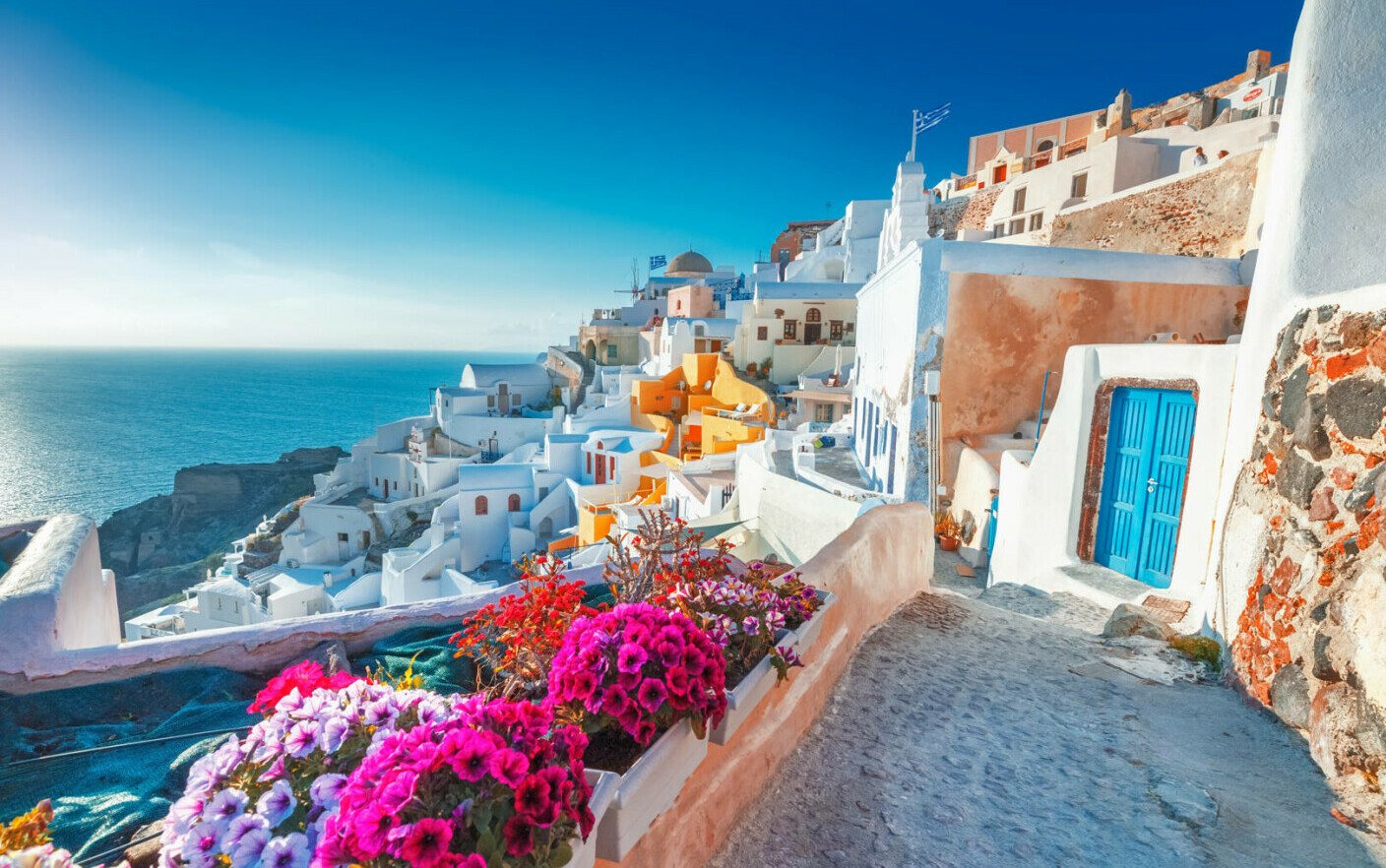 Η Ελλάδα εισήγαγε νέο τουριστικό φόρο.  Πόσα θα πληρώσουν για κάθε μέρα που περνά στον πιο δημοφιλή προορισμό