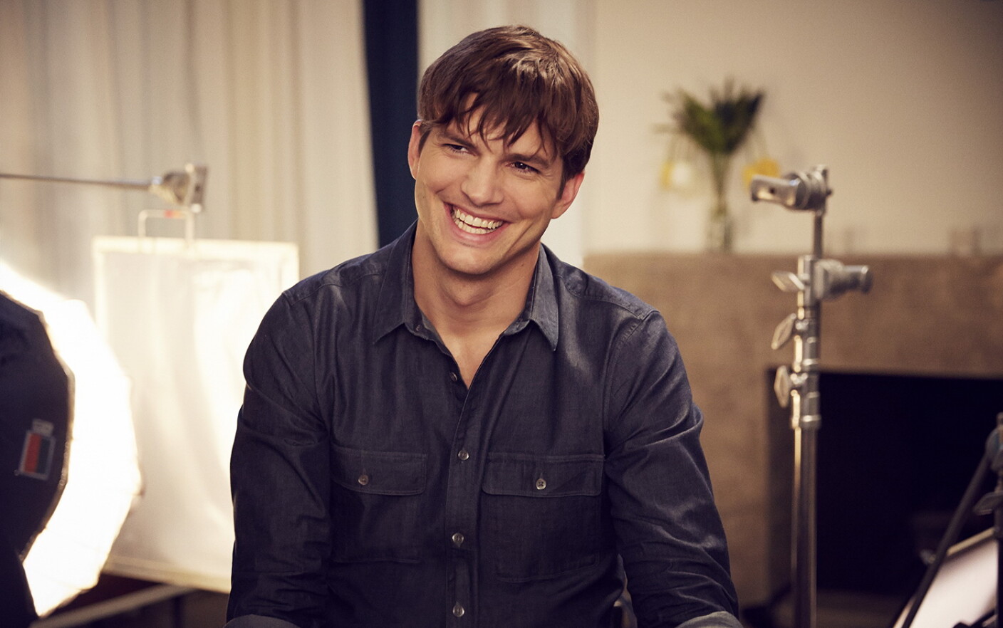 Ashton Kutcher Films Et Programmes Tv (P) Ashton Kutcher ne arata ca despartirile sunt foarte simple. Actorul