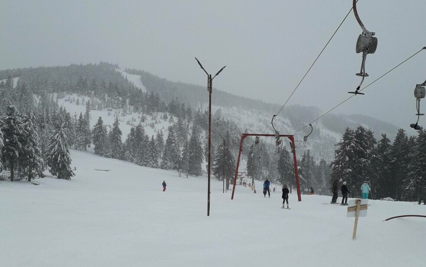 Quanto costa soggiornare in una località di montagna in Romania?  Le località che hanno aperto le piste da sci