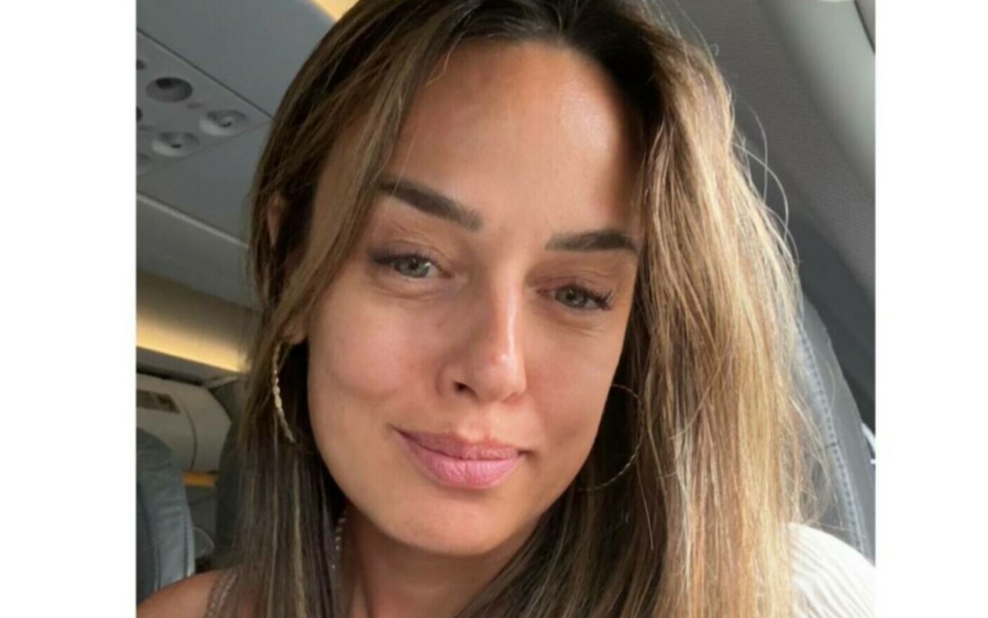 Andreea Raicu, problemi con Wizz Air sul volo di ritorno dall’Italia.  “Si è trasformato in uno scenario davvero assurdo”